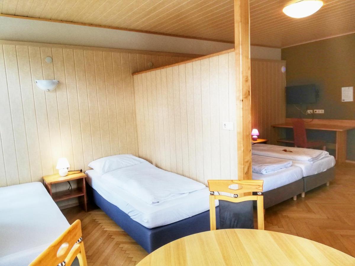 Familie Zuser Hotel Garni มิตแตร์บาค ภายนอก รูปภาพ