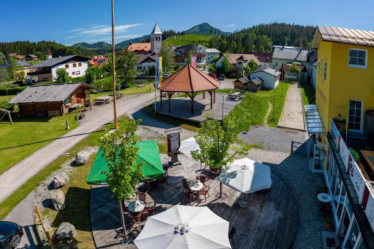 Familie Zuser Hotel Garni มิตแตร์บาค ภายนอก รูปภาพ