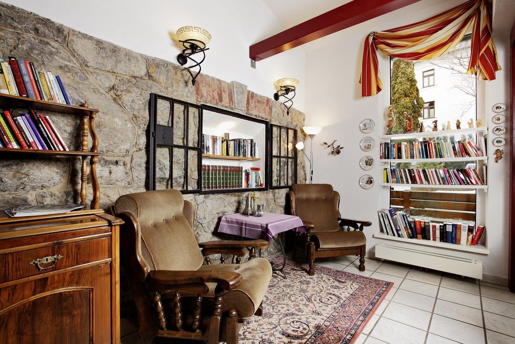 Familie Zuser Hotel Garni มิตแตร์บาค ภายนอก รูปภาพ