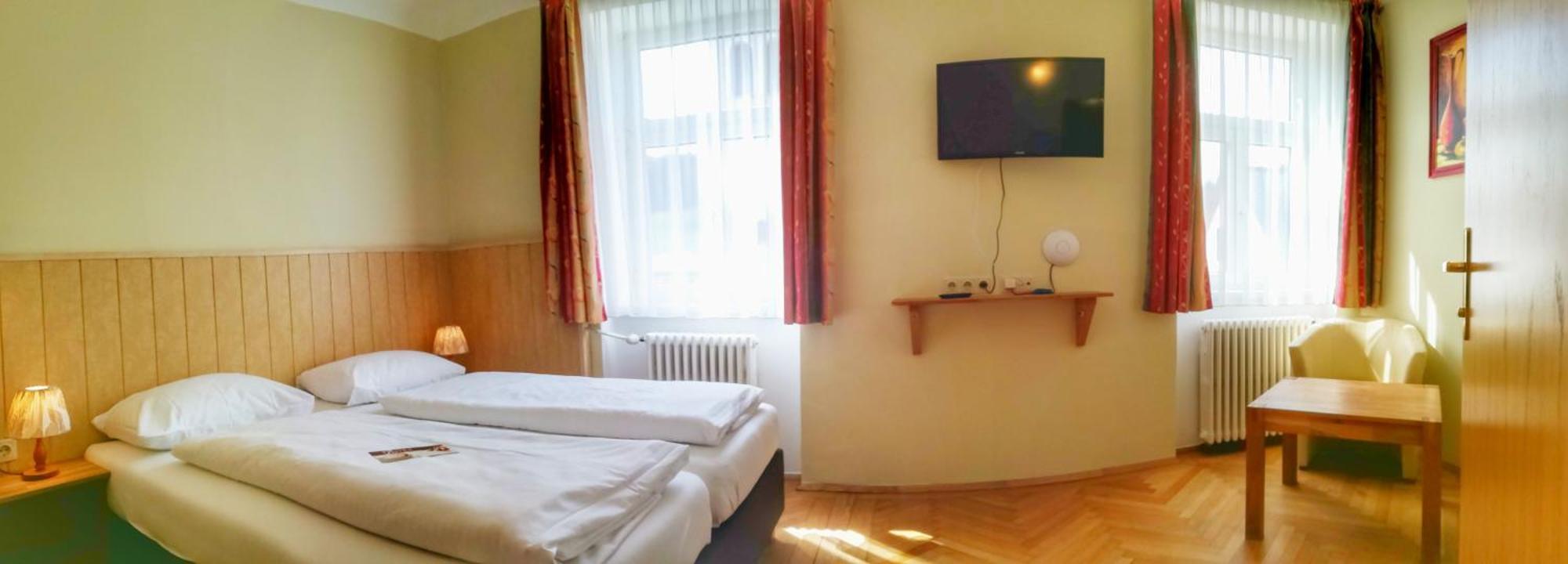 Familie Zuser Hotel Garni มิตแตร์บาค ภายนอก รูปภาพ