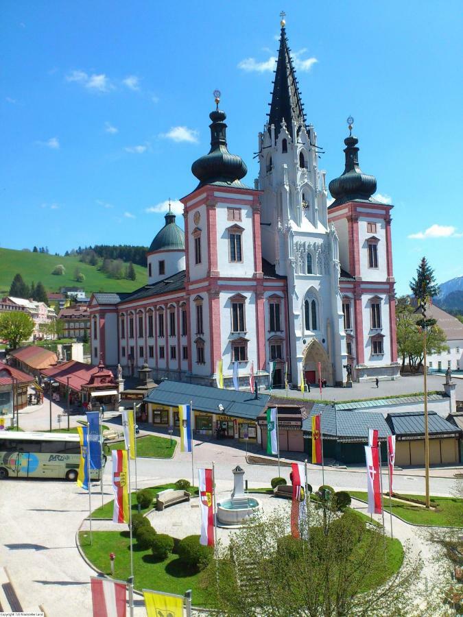 Familie Zuser Hotel Garni มิตแตร์บาค ภายนอก รูปภาพ